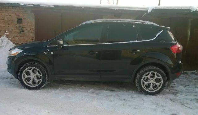 Ford Kuga 2011 года