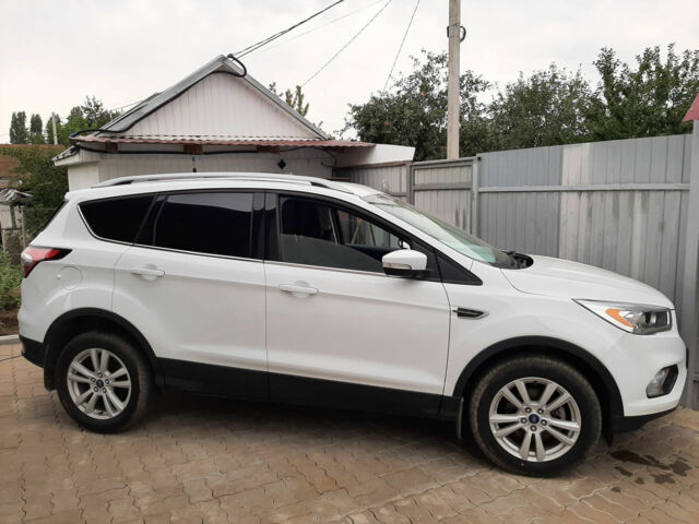 Ford Kuga 2011 года