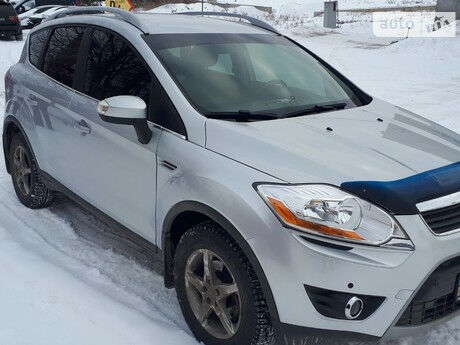 Ford Kuga 2012 года