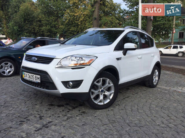 Ford Kuga 2011 года