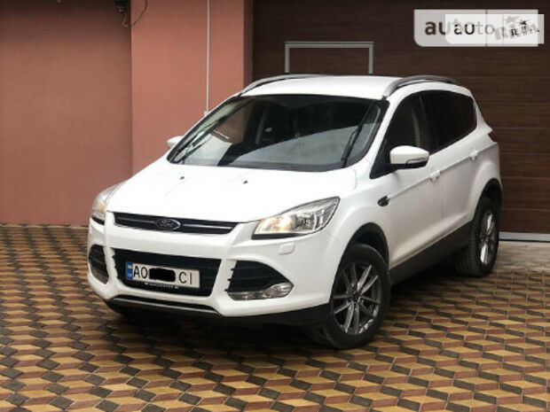 Ford Kuga 2014 року