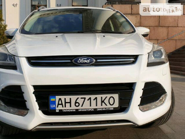 Ford Kuga 2013 года