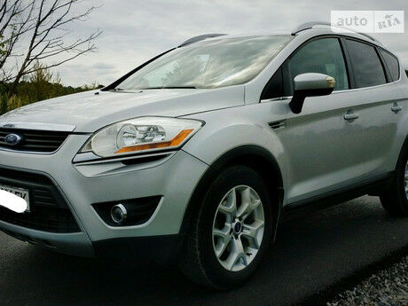 Ford Kuga 2012 года