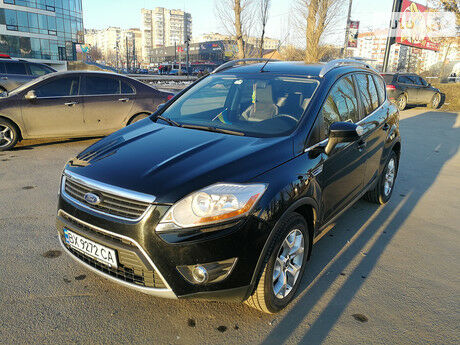 Ford Kuga 2010 года