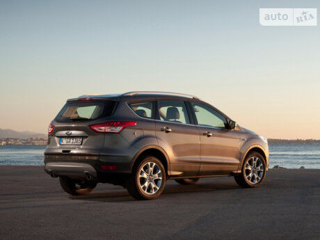 Форд Куга 2016 року Ford Kuga 2016 року