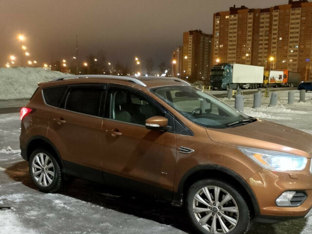Ford Kuga 2018 року