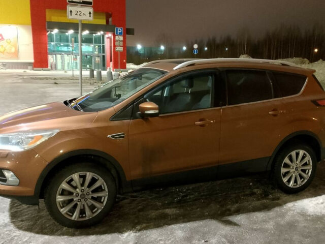 Ford Kuga 2018 року