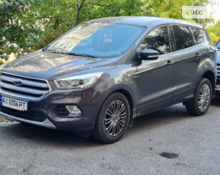 Ford Kuga 2018 року