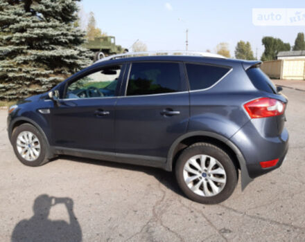 Ford Kuga 2010 года