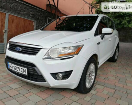 Ford Kuga 2010 года