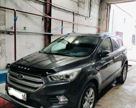 Ford Kuga 2018 года