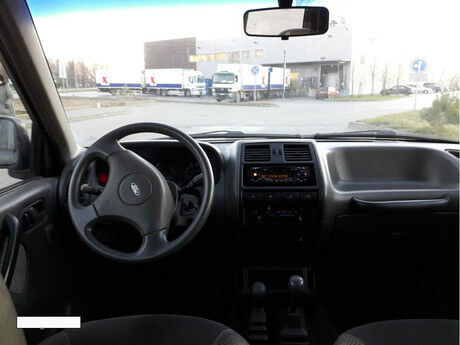 Ford Maverick 2002 года
