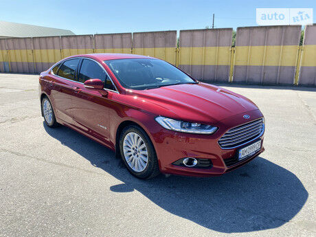 Ford Mondeo 2016 года