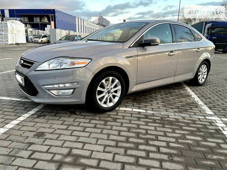 Ford Mondeo 2014 года