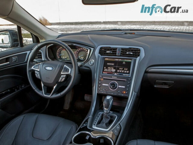 Ford Mondeo 2016 года