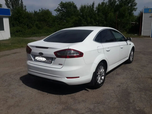 Ford Mondeo 2011 року