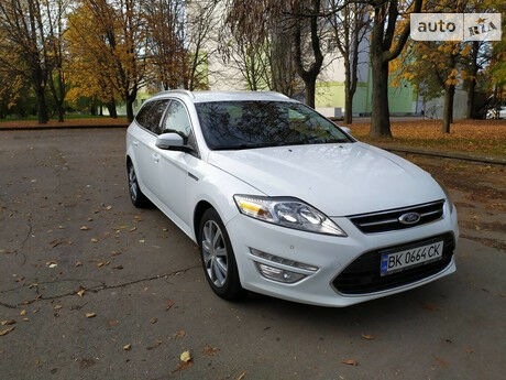 Ford Mondeo 2013 року