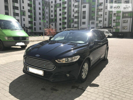 Ford Mondeo 2015 года