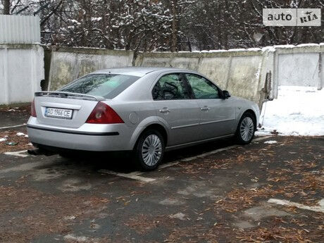 Ford Mondeo 2002 года