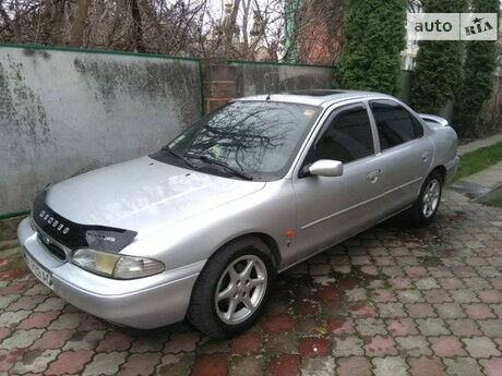 Ford Mondeo 1996 року