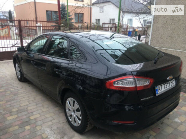 Ford Mondeo 2012 года