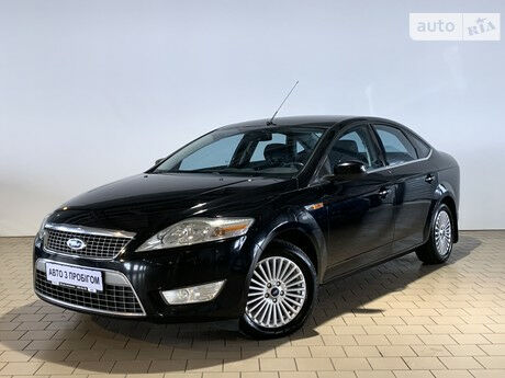 Ford Mondeo 2010 року