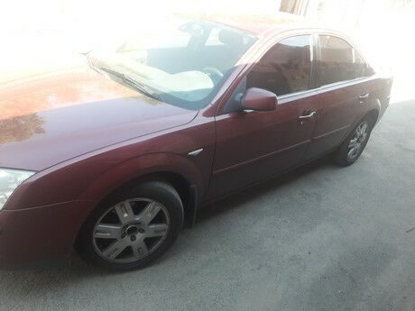 Форд Мондео 2003 года Ford Mondeo 2003 года