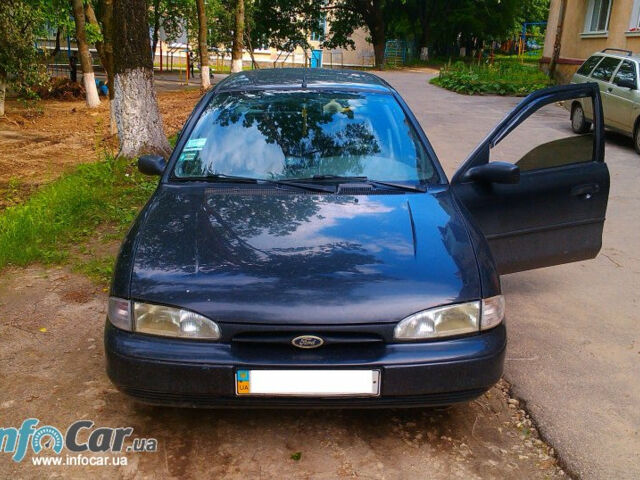 Ford Mondeo 1996 года