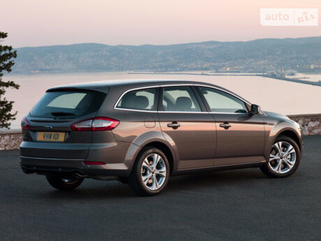 Форд Мондео 2002 року Ford Mondeo 2002 року