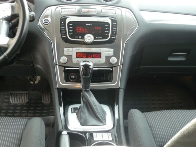 Ford Mondeo 2009 года