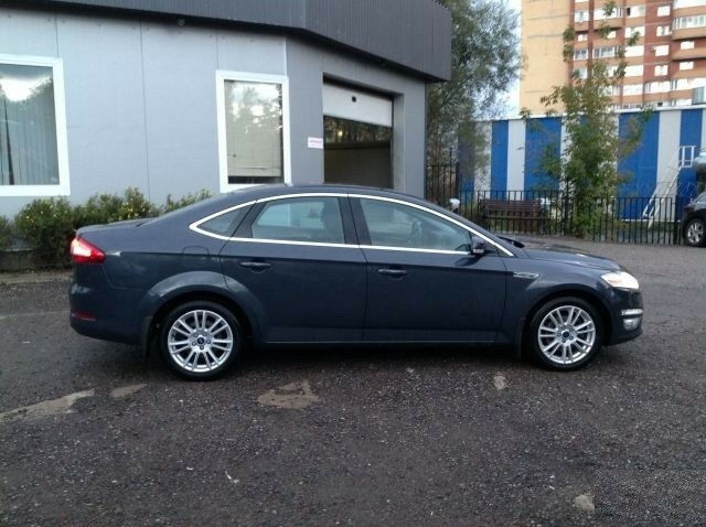 Ford Mondeo 2011 года