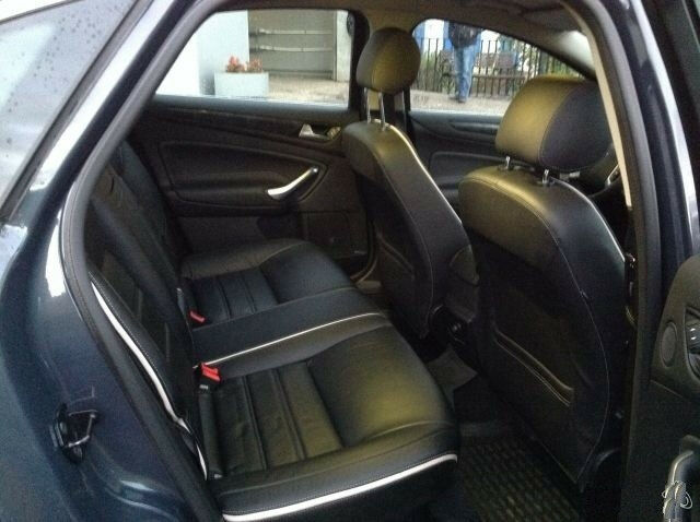 Ford Mondeo 2011 года