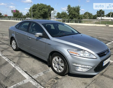 Ford Mondeo 2012 года