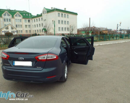 Ford Mondeo 2011 року