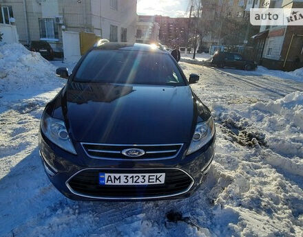 Ford Mondeo 2011 года