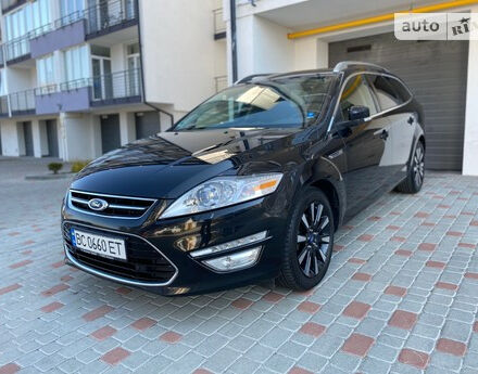 Ford Mondeo 2012 року