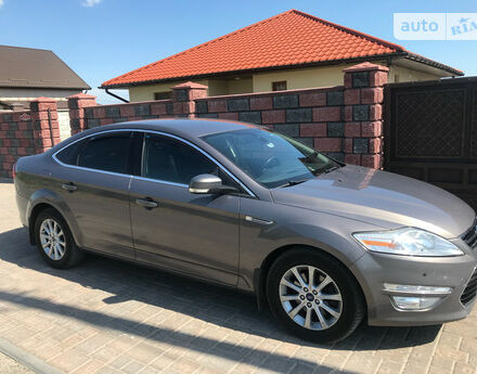 Ford Mondeo 2012 года