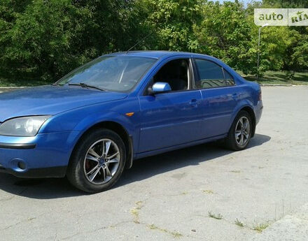 Ford Mondeo 2000 года