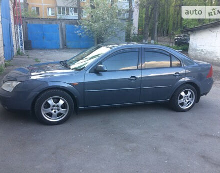 Ford Mondeo 2001 року