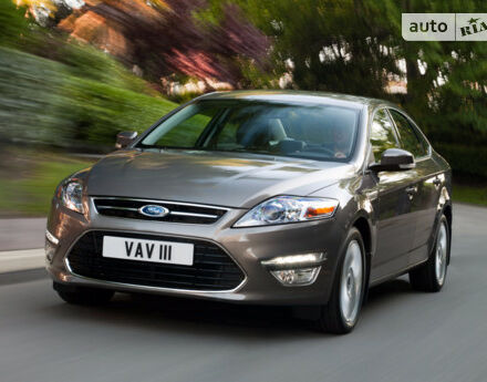 Ford Mondeo 2013 року