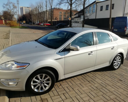 Ford Mondeo 2012 року