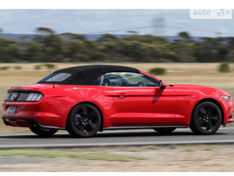 Форд Мустанг 2015 года Ford Mustang 2015 года