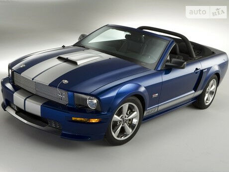 Ford Mustang 2005 року