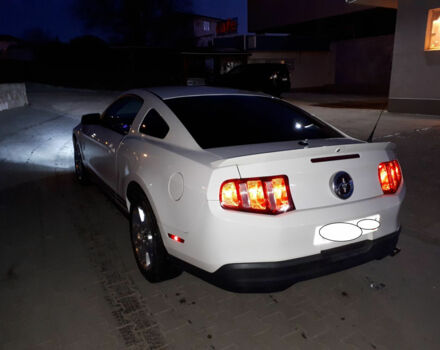 Ford Mustang 2010 года