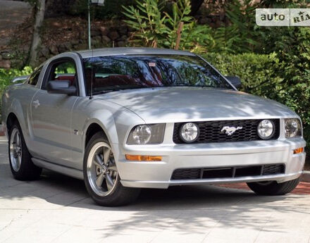 Ford Mustang 2004 года