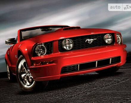Ford Mustang 2010 року