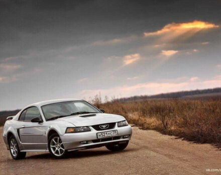 Ford Mustang 2001 года