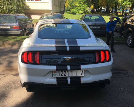 Ford Mustang 2019 року - Фото 4 автомобіля