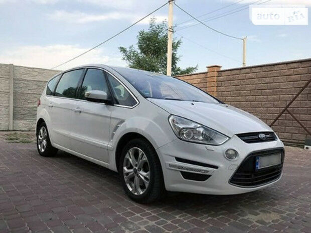 Ford S-Max 2012 года