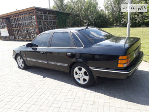 Форд Скорпио 1990 року Ford Scorpio 1990 року